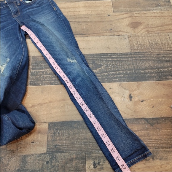 Madewell skinny skinny distressed jeans - Picture 3 of 6